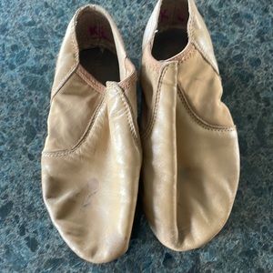 Size 6.5 Jazz shoes